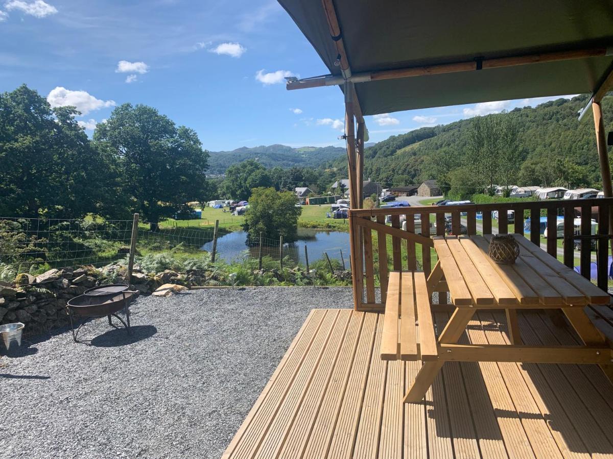 Mountain View Safari Tent With Hot Tub In The Heart Of Snowdonia Dolgellau Dış mekan fotoğraf