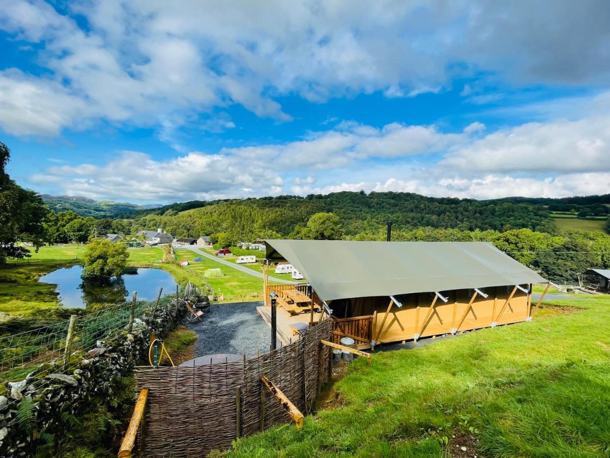 Mountain View Safari Tent With Hot Tub In The Heart Of Snowdonia Dolgellau Dış mekan fotoğraf